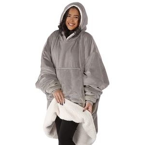 COMFY Original Oversized Microfiber & Sherpa Wearable Blanket